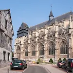 Kyriad Rouen Sud - Val De Reuil 3*