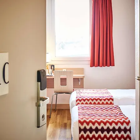 Hotel Kyriad Rouen Sud - Val De Reuil 3*