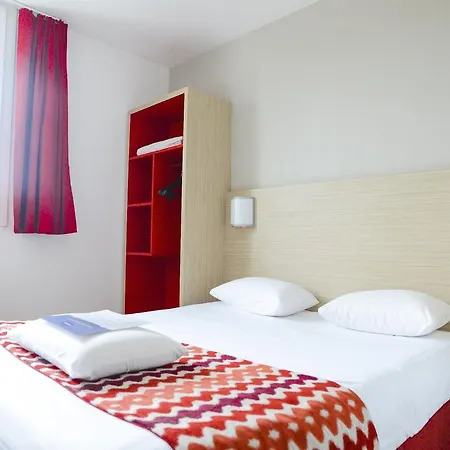 Отель Kyriad Rouen Sud - Val De Reuil 3*