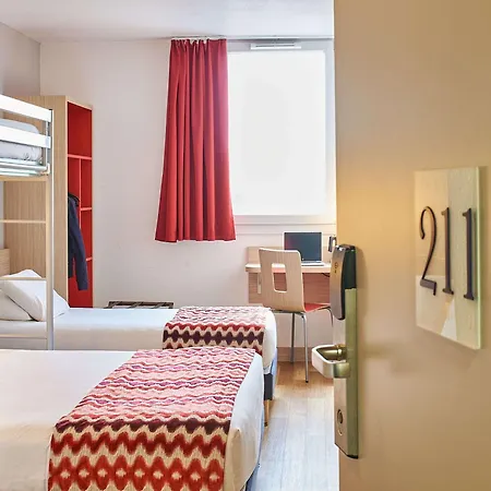 Hotel Kyriad Rouen Sud - Val De Reuil 3*