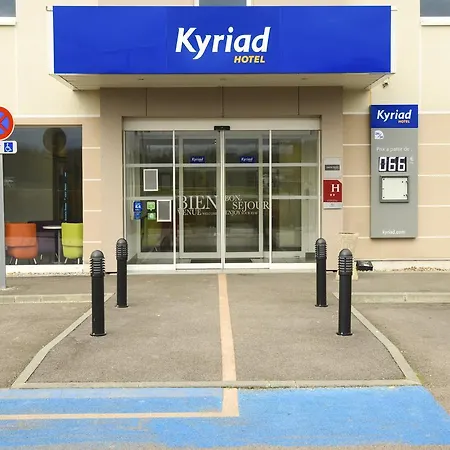 Отель Kyriad Rouen Sud - Val De Reuil