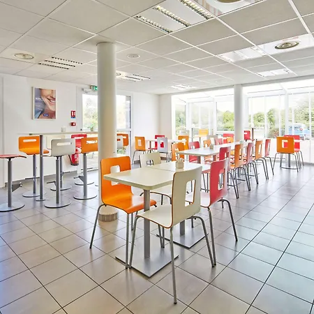 Kyriad Rouen Sud - Val De Reuil Hotel 3*