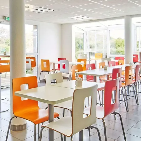 Hotel Kyriad Rouen Sud - Val De Reuil