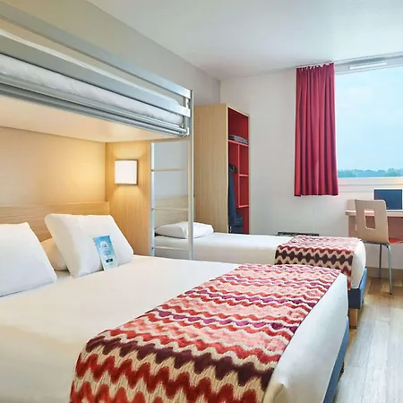 Hotel Kyriad Rouen Sud - Val De Reuil 3*