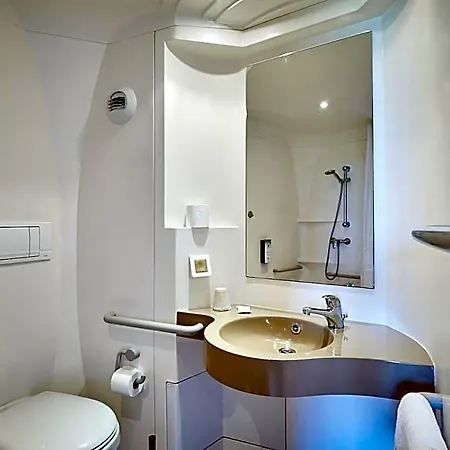 Hotel Kyriad Rouen Sud - Val De Reuil 3*