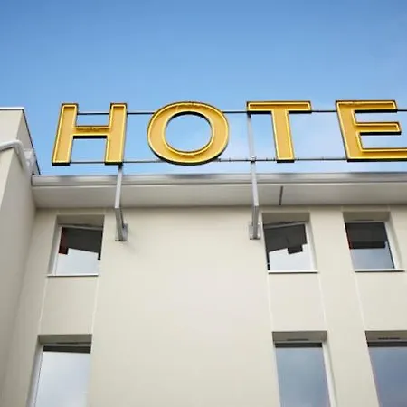 Hotel Kyriad Rouen Sud - Val De Reuil