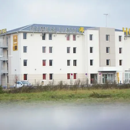 Отель Kyriad Rouen Sud - Val De Reuil Валь-де-Рёй