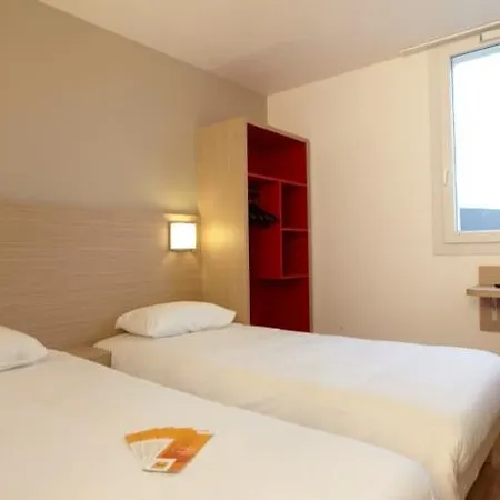 Hotel Kyriad Rouen Sud - Val De Reuil