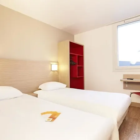 Kyriad Rouen Sud - Val De Reuil 3*