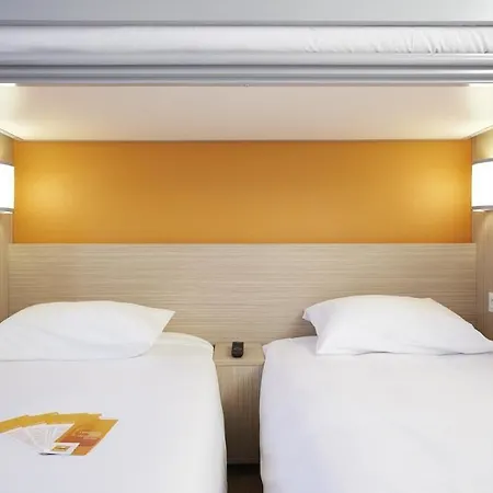 Kyriad Rouen Sud - Val De Reuil Отель 3*