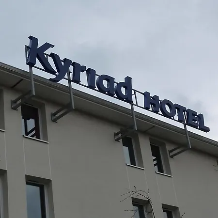 Отель Kyriad Rouen Sud - Val De Reuil Валь-де-Рёй