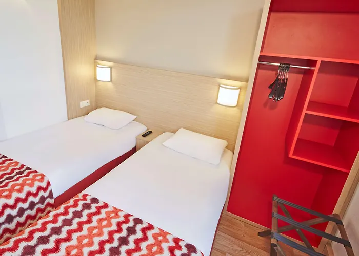 Kyriad Rouen Sud - Val De Reuil Hotel 3*