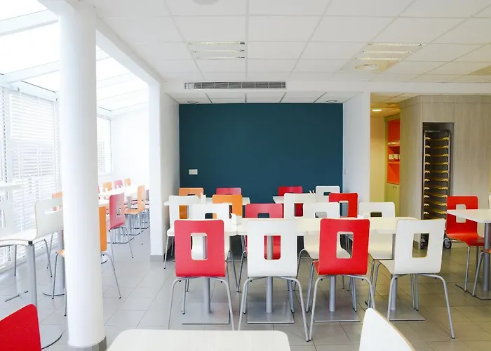 Hotel Kyriad Rouen Sud - Val De Reuil 3*