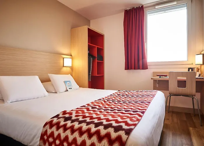 Kyriad Rouen Sud - Val De Reuil 3* Val-de-Reuil