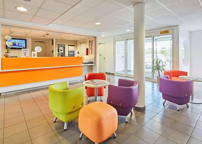 Kyriad Rouen Sud - Val De Reuil Hotel 3*