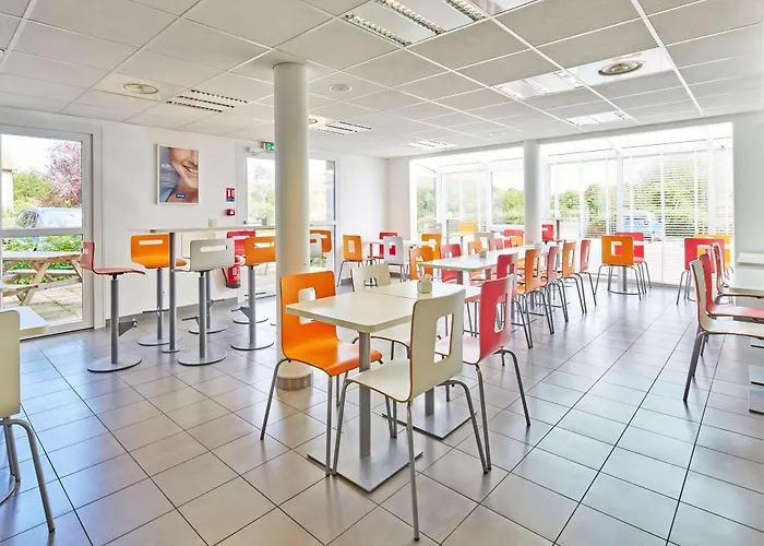 Kyriad Rouen Sud - Val De Reuil Hotel 3*