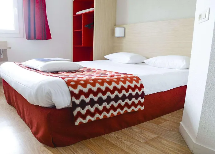 Kyriad Rouen Sud - Val De Reuil 3* Val-de-Reuil